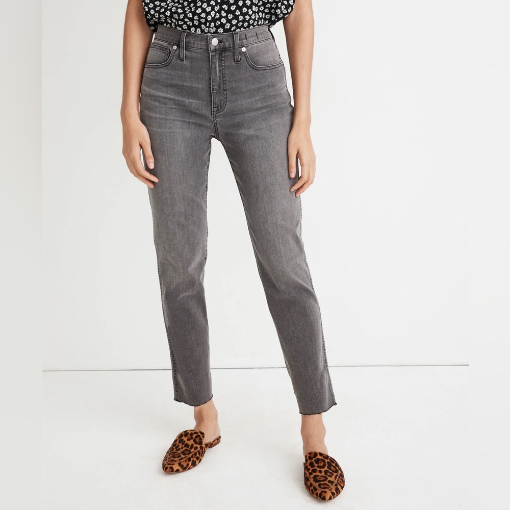 Madewell Stovepipe Jeans in Cement Wash: Raw-Hem Edition